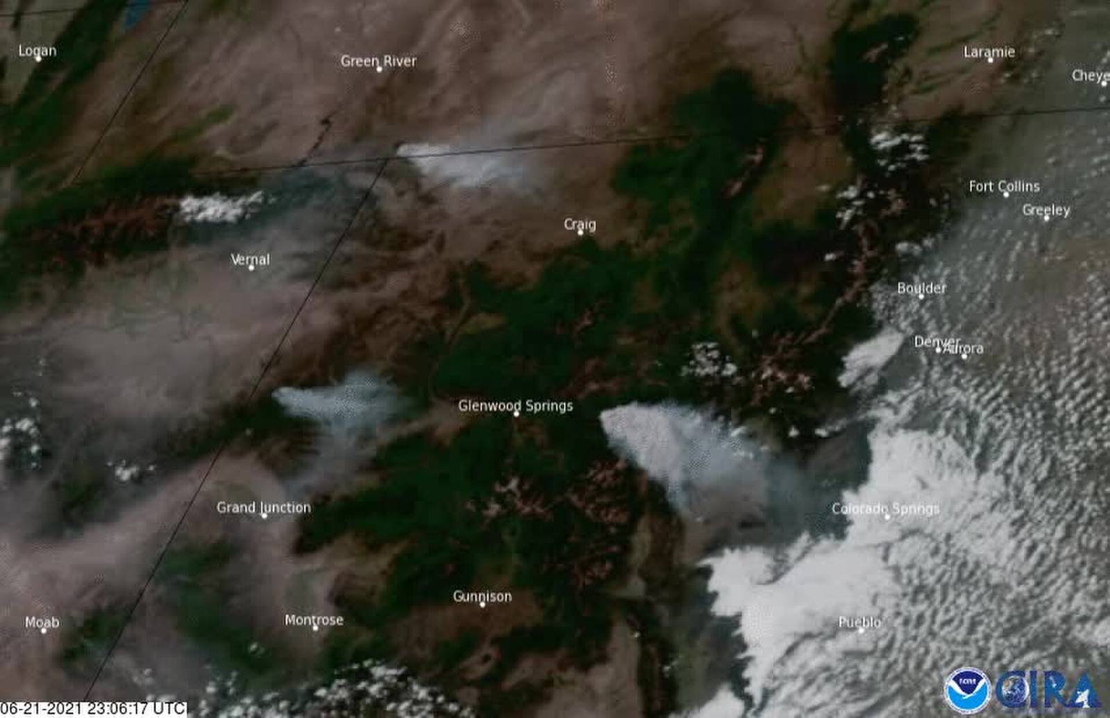 Satellite view of wildfire smoke plumes over Colorado in June 2021. The Marshall Fire, months later, was a grass fire in suburbs, not a forest fire.